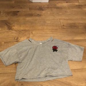 Cute cropped crop t-shirt/ only worn once